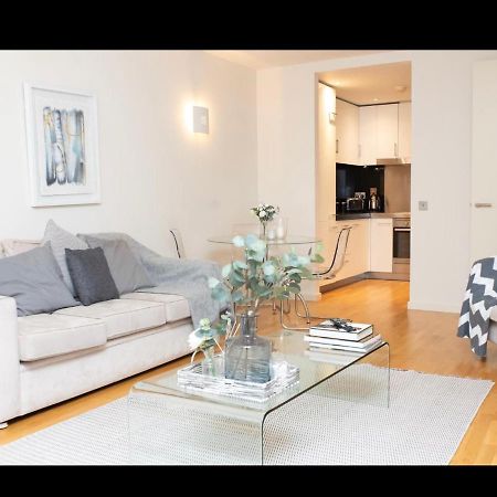 London Luxury 1 Bedroom Apartment Minutes Walk From Canary Wharf Eksteriør bilde