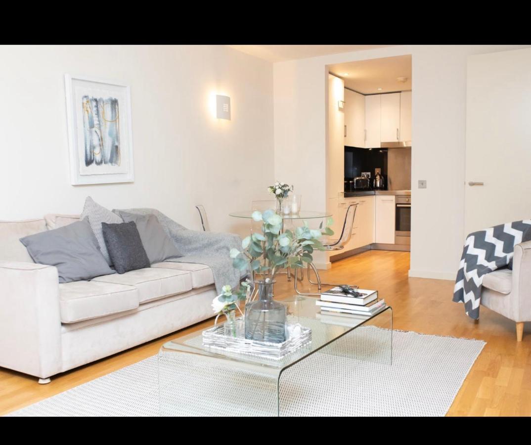 London Luxury 1 Bedroom Apartment Minutes Walk From Canary Wharf Eksteriør bilde